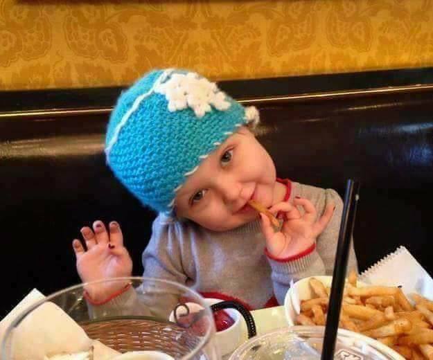مؤلم : اخر احتفال لفتاة عمرها 5 اعوام  في عيد ميلادها بسبب سرطان فتاك